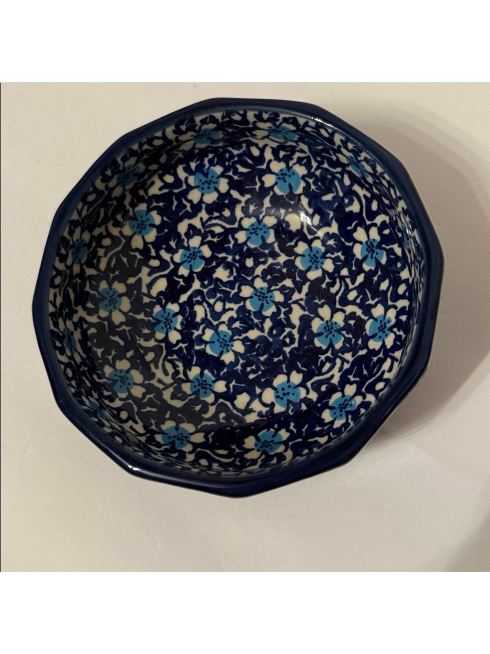 POLISH POTTERY BOLESLAWIEC BOWL BLUE WHITE FLORAL HANDMADE 12 SIDES